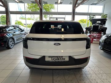Ford Explorer Select RWD