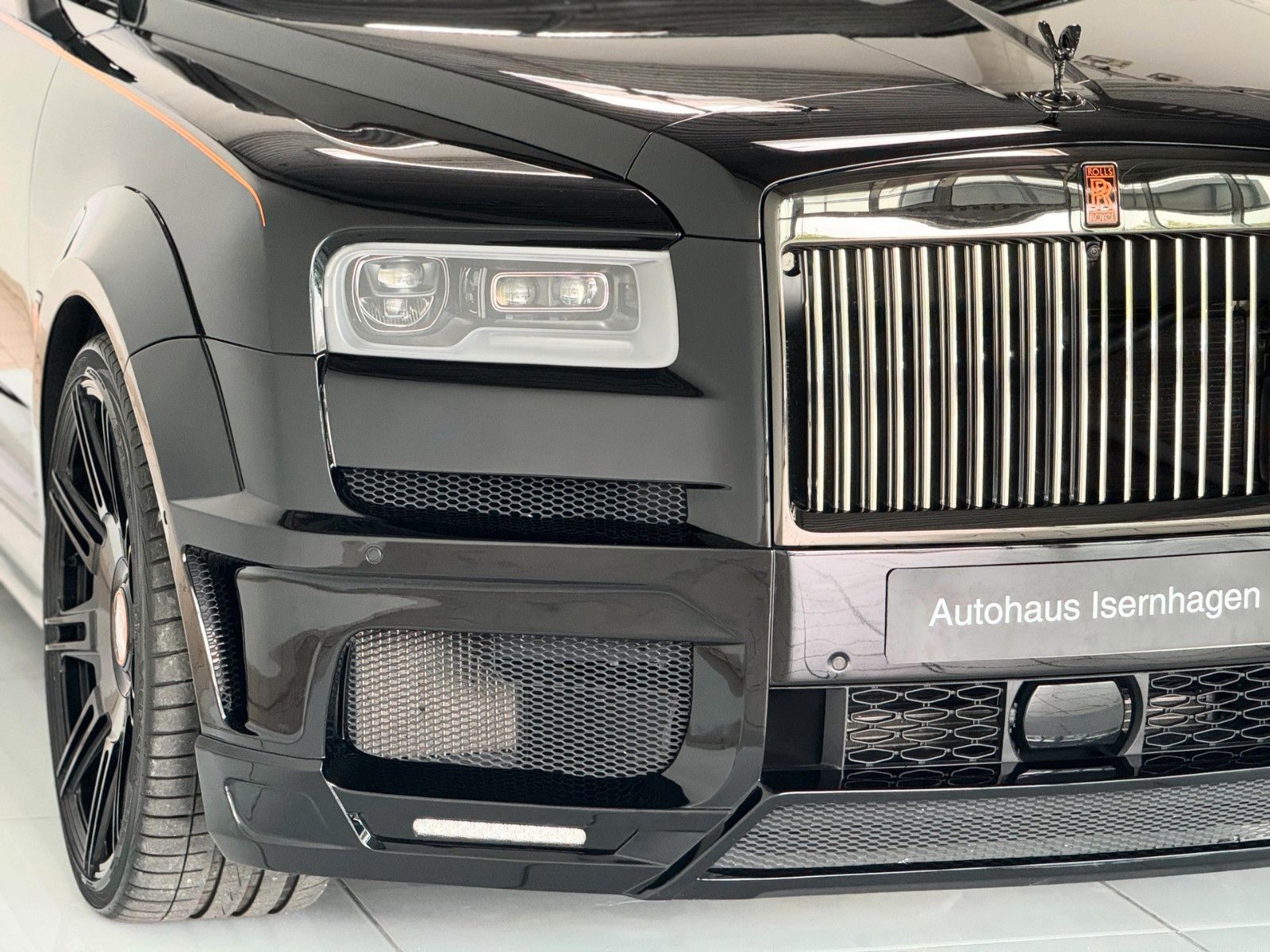 Fahrzeugabbildung Rolls-Royce Cullinan Black Badge Night Vision Novitec VOLL