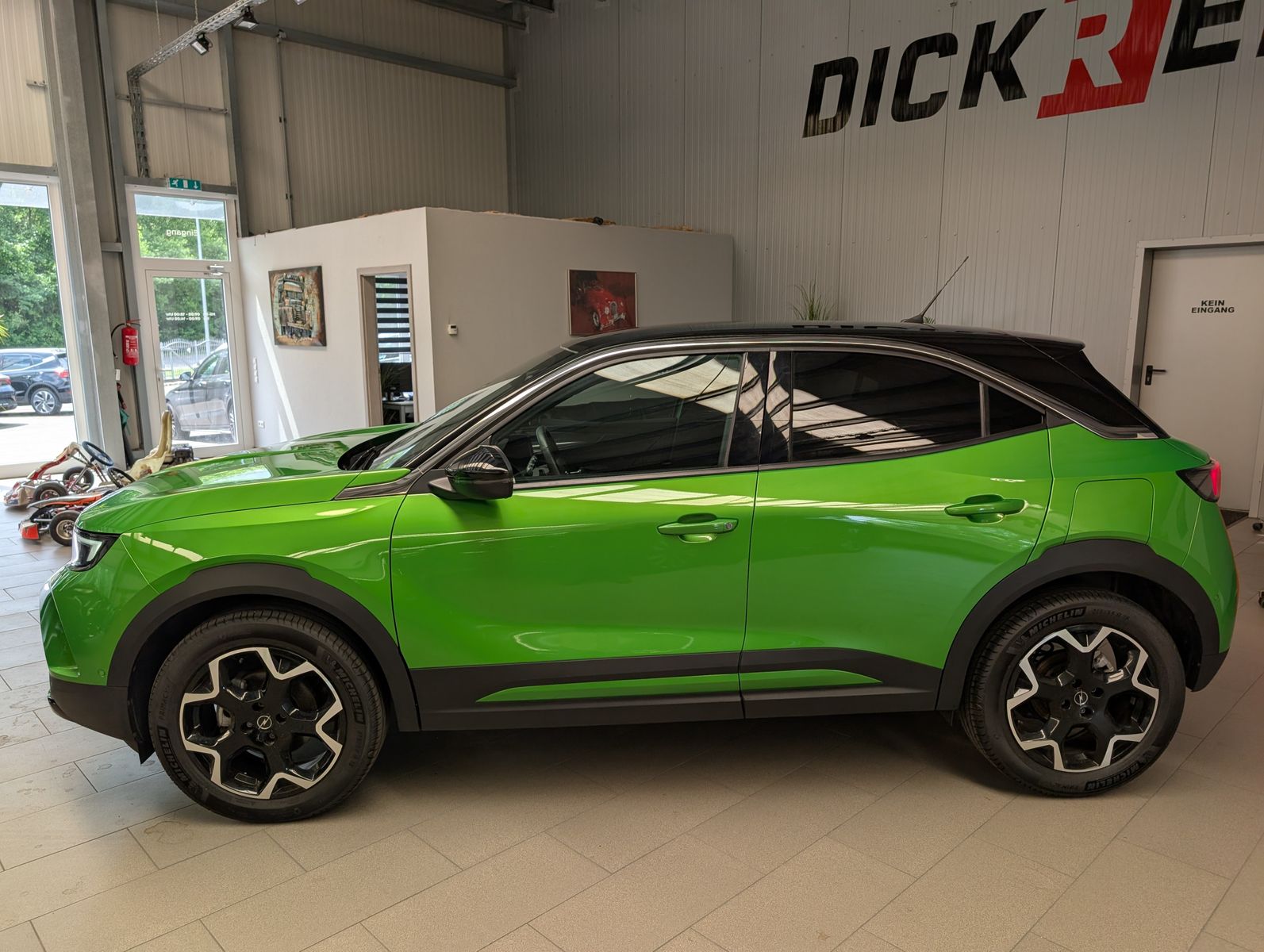 Fahrzeugabbildung Opel Mokka 1.2 Ultimate Aut. Winter-Paket Kamera ACC