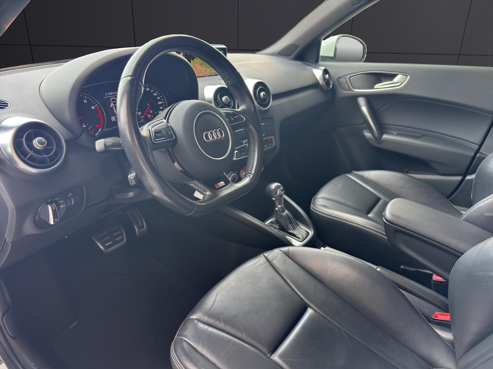 Audi A1 SPORTBACK S LINE PANO XENON NAVI LED LEDER