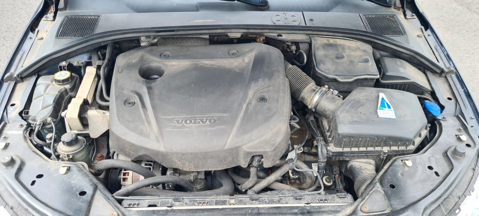 Volvo V70 2015 — photo 25
