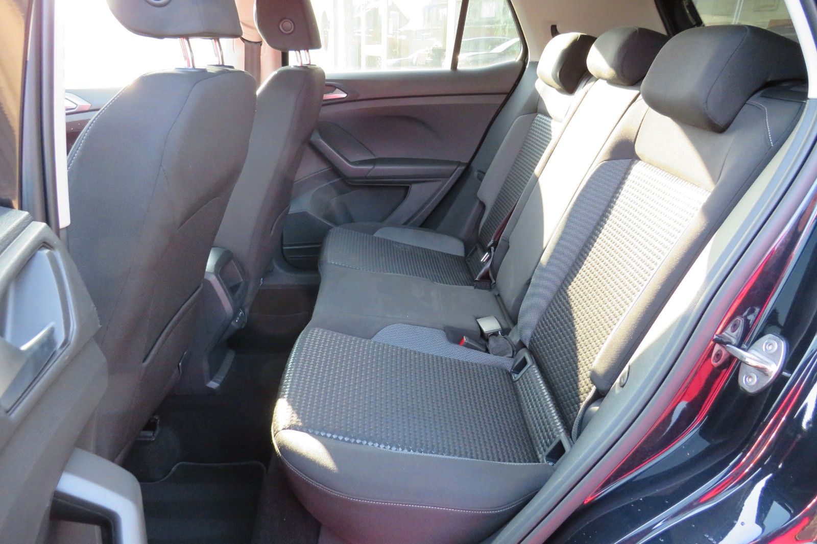 Fahrzeugabbildung Volkswagen T-Cross Active ACC SITZH. NAVI GJ APP-CONNECT