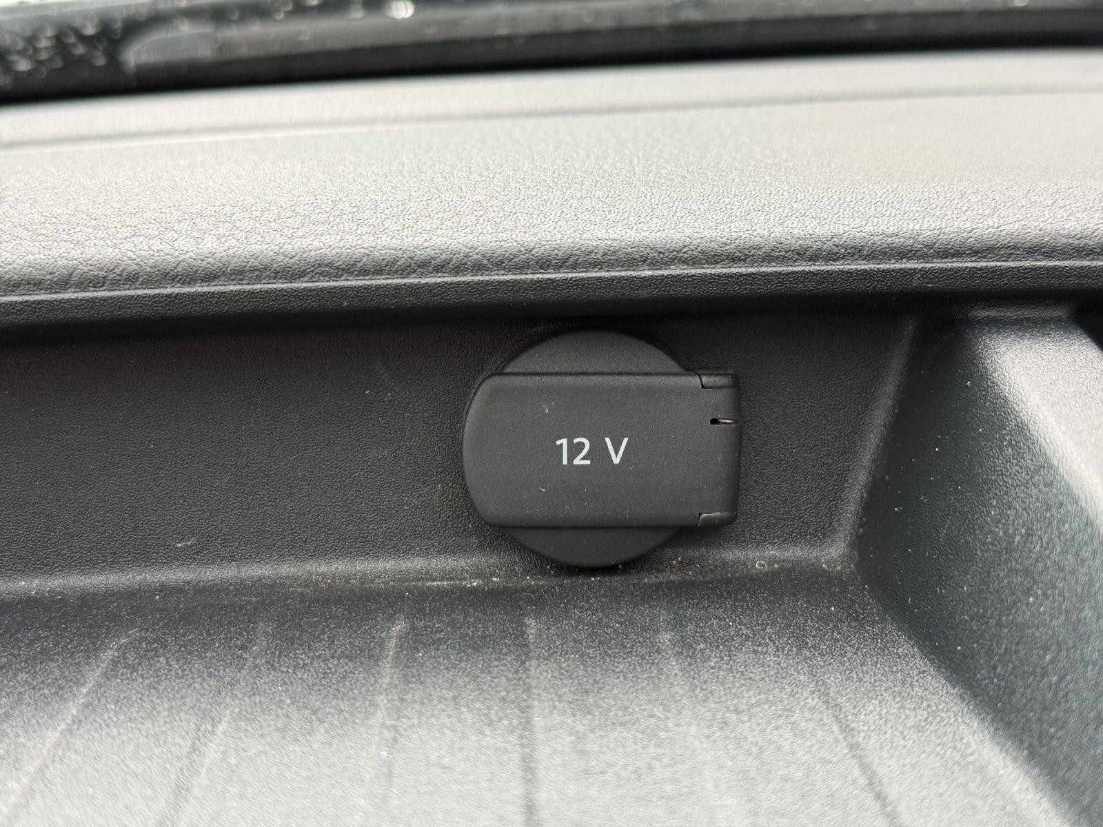 Volkswagen T6.1 Kasten 2.0 TDI LR KLIMA+SITZHZG+PDC+DAB+