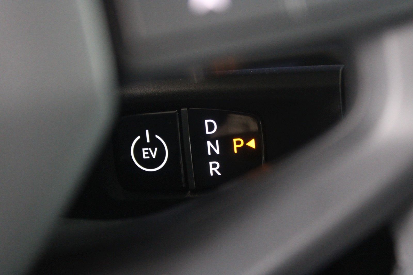 Fahrzeugabbildung Kia EV2 42,2 kWh Earth + Wärmepumpe + DESIGN-PAKET