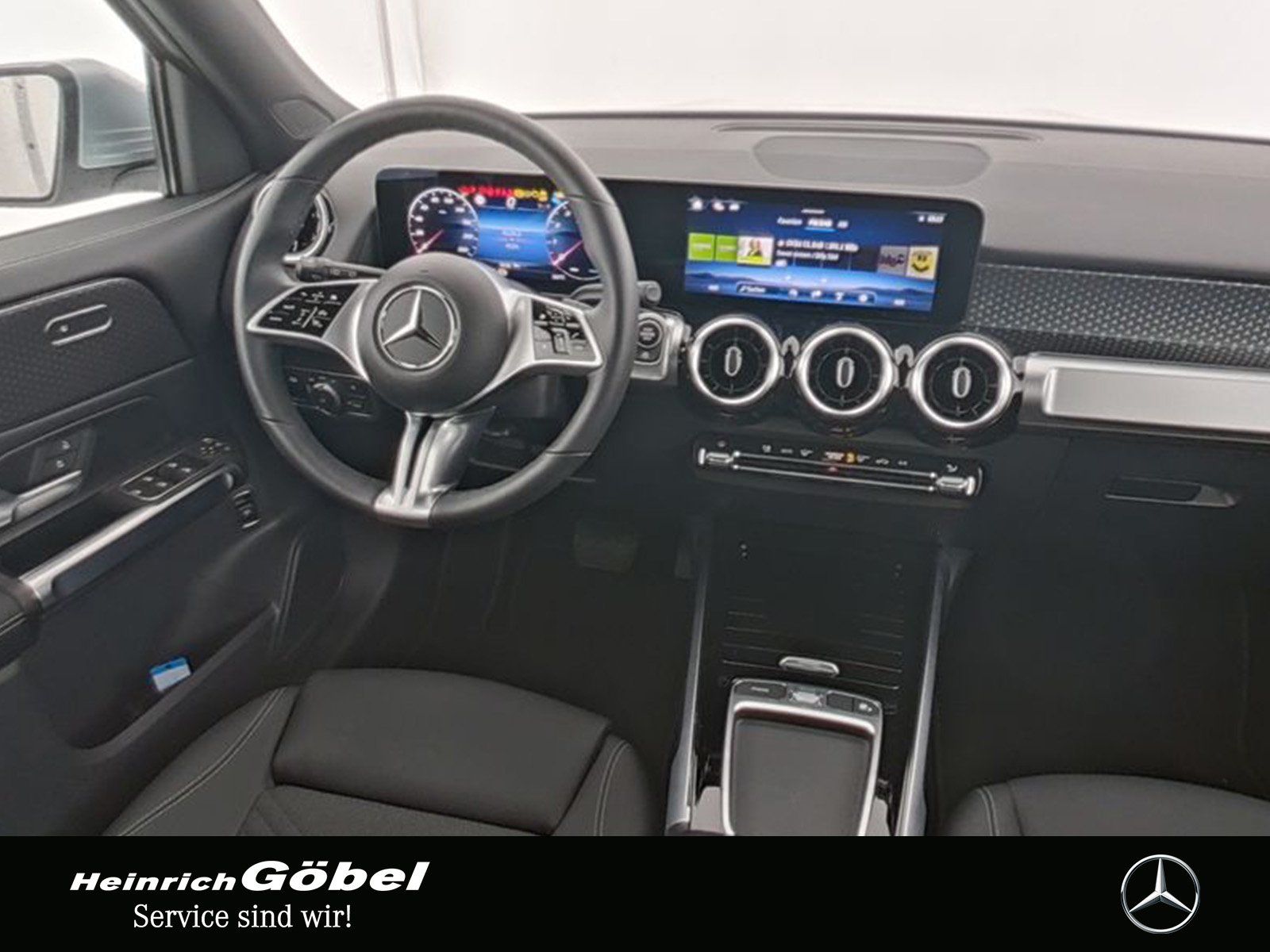 Fahrzeugabbildung Mercedes-Benz GLB 200 PROGRESSIVE+AHK+LED+KAMERA+WINTER.P+NAVI