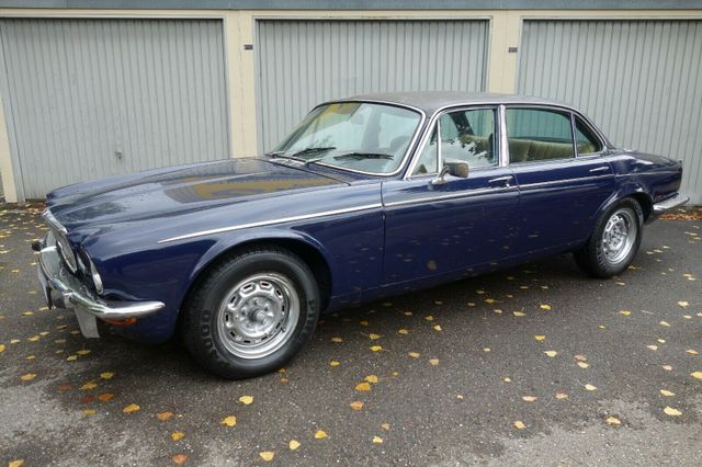 Jaguar XJ12 OLDTIMER/ H-Kennzeichen/ AUTOMATIK/ Leder