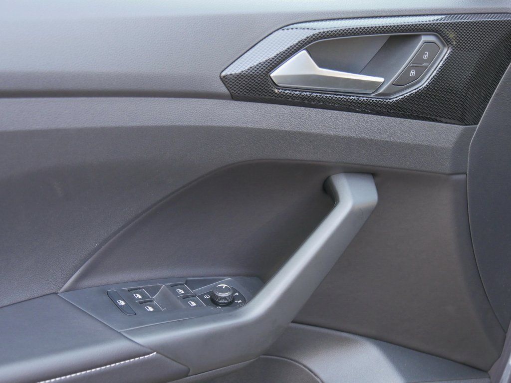 Fahrzeugabbildung Volkswagen T-Cross Life 1.0 TSI Kamera AHK Matrix-LED