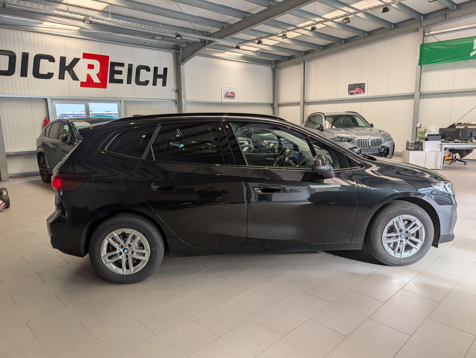 Fahrzeugabbildung BMW 218 Active Tourer i Travel-Pake LED Cam Pano AHK