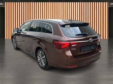 Toyota Avensis - 4