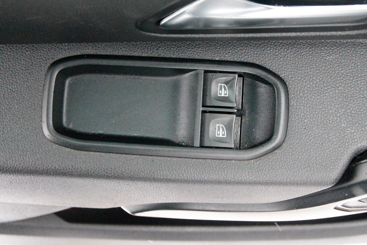 Fahrzeugabbildung Dacia Duster Comfort SCe 115 2WD