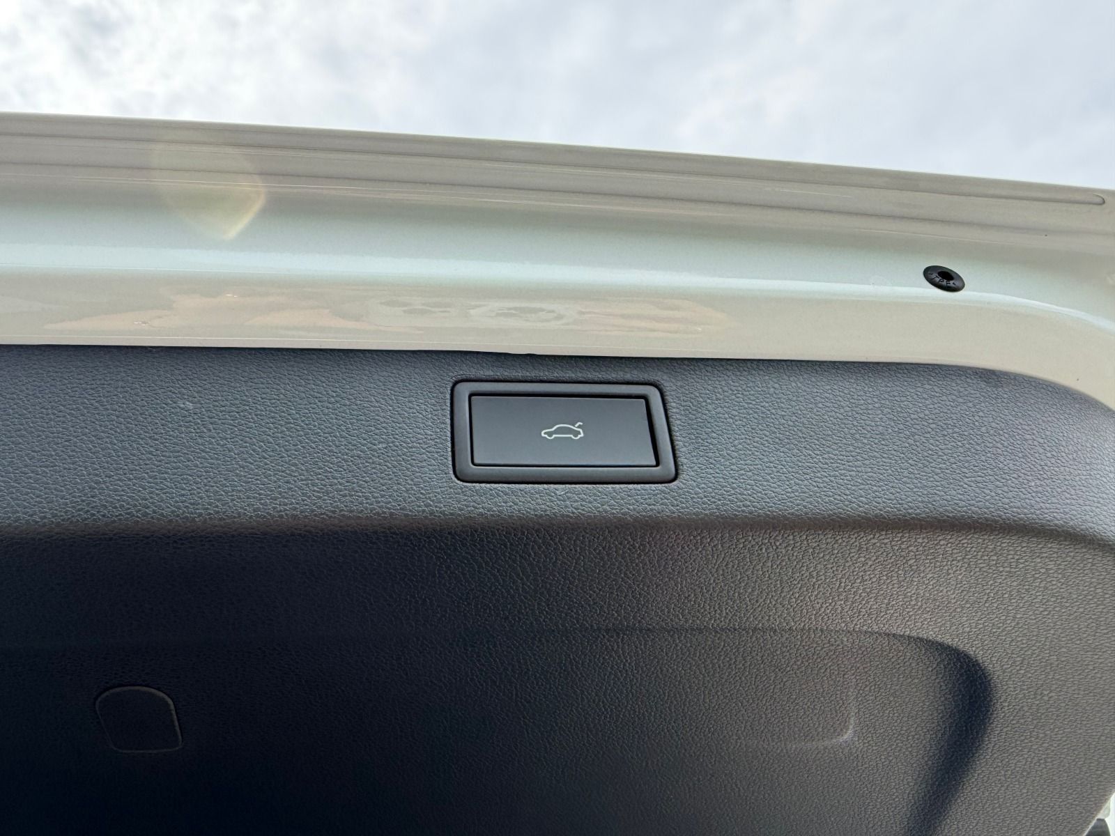 Fahrzeugabbildung SKODA Kamiq 1115PS DSG*BehFro*RFK*AHK*eHeck*Matrix