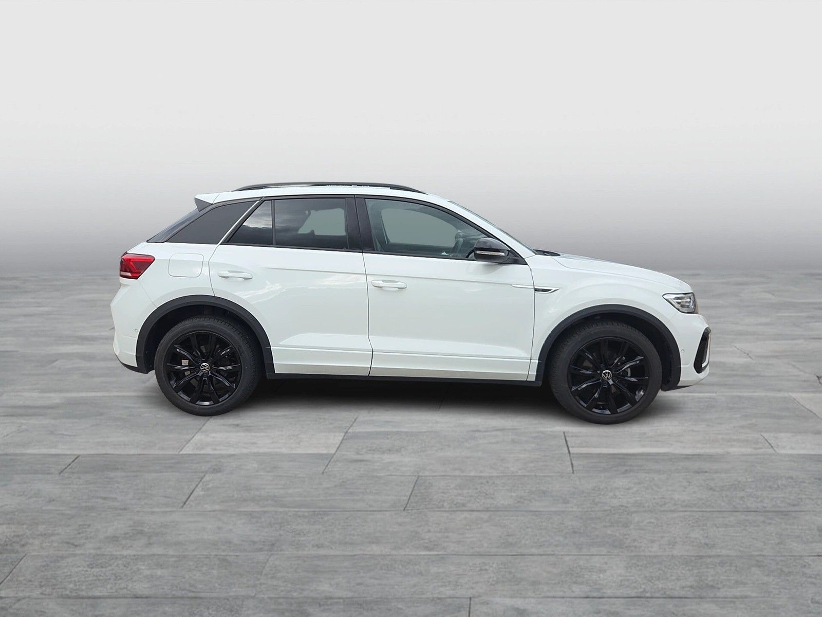 Fahrzeugabbildung Volkswagen T-Roc TSI R-Line DSG LED Navi AID ACC RFK SH 18"