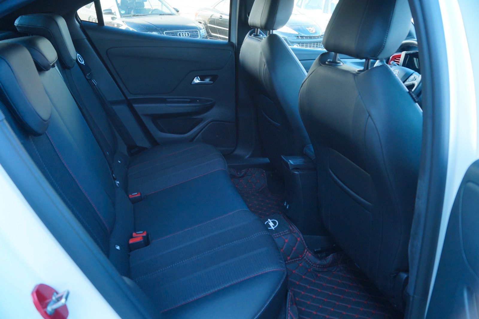 Fahrzeugabbildung Opel Mokka GS Line *1. Hand