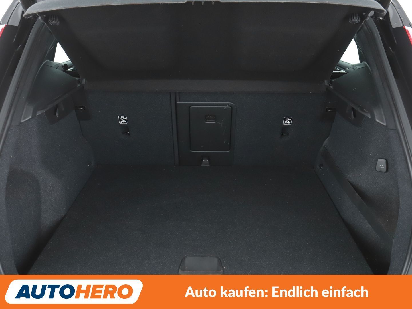 Volvo XC40 1.5 R-Design 2WD Aut NAVI LED TEMPO CAM PDC foto 18