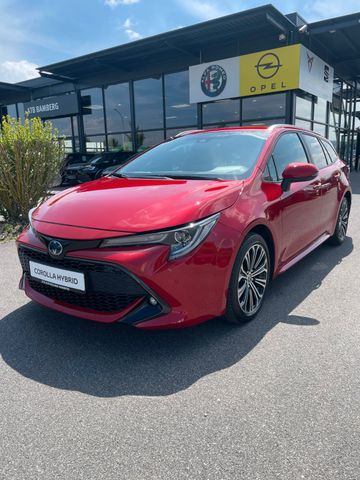 Fahrzeugabbildung Toyota Corolla Touring Sports Hybrid Team D