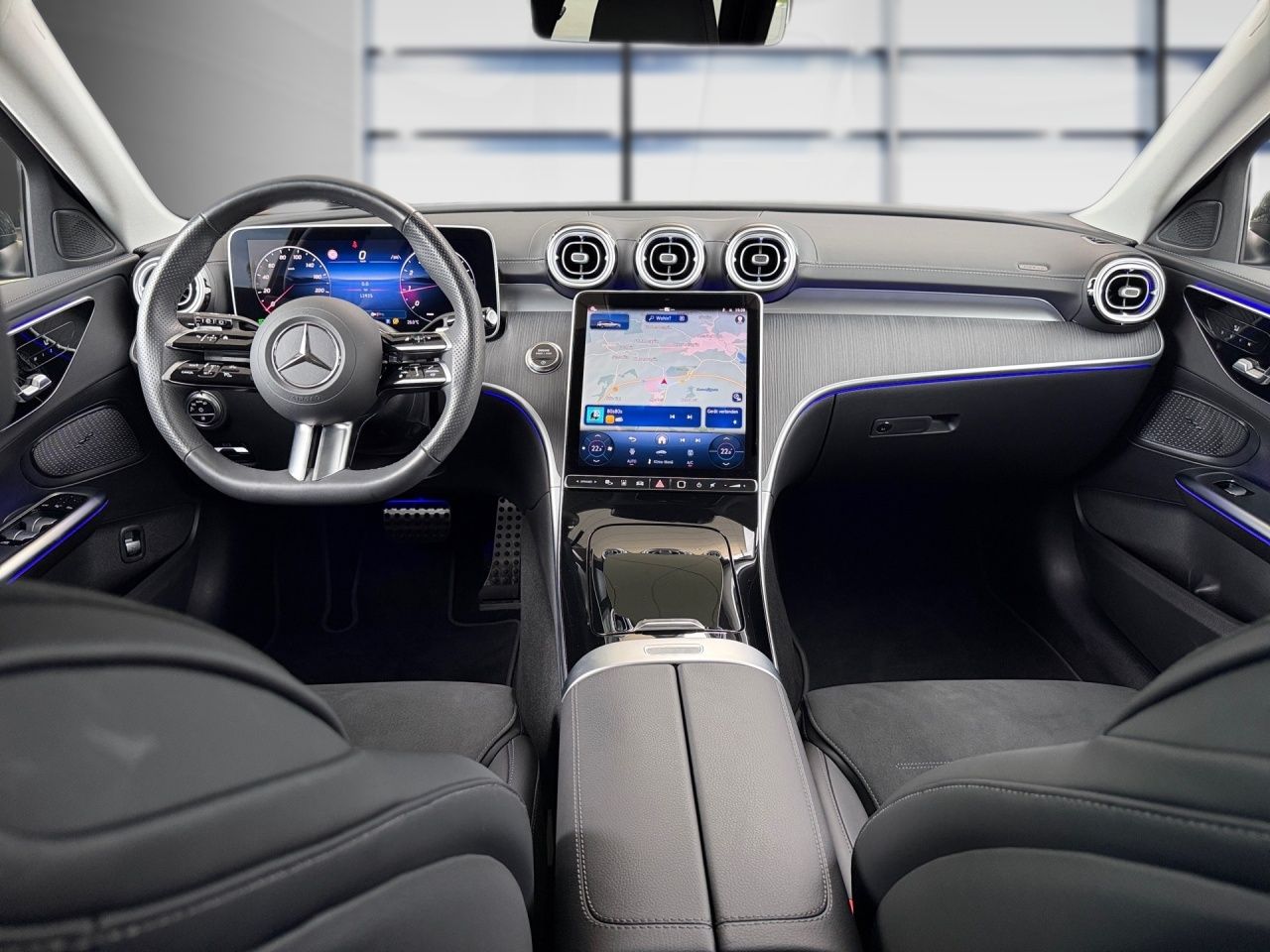 Fahrzeugabbildung Mercedes-Benz C 180 T-Modell AMG+NIGHT+STANDHEIZ+DIGITAL+360°+