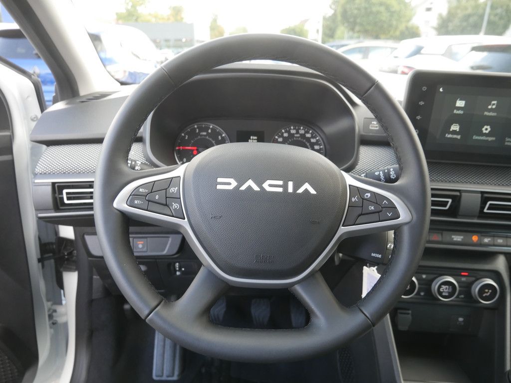 Fahrzeugabbildung Dacia Sandero Expression TCe 90