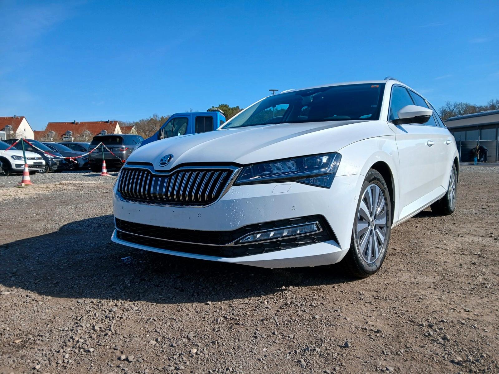 Skoda Superb Combi Premium Edition 200 PS
