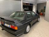BMW M3 E30 2.3 - BMW M3: E30