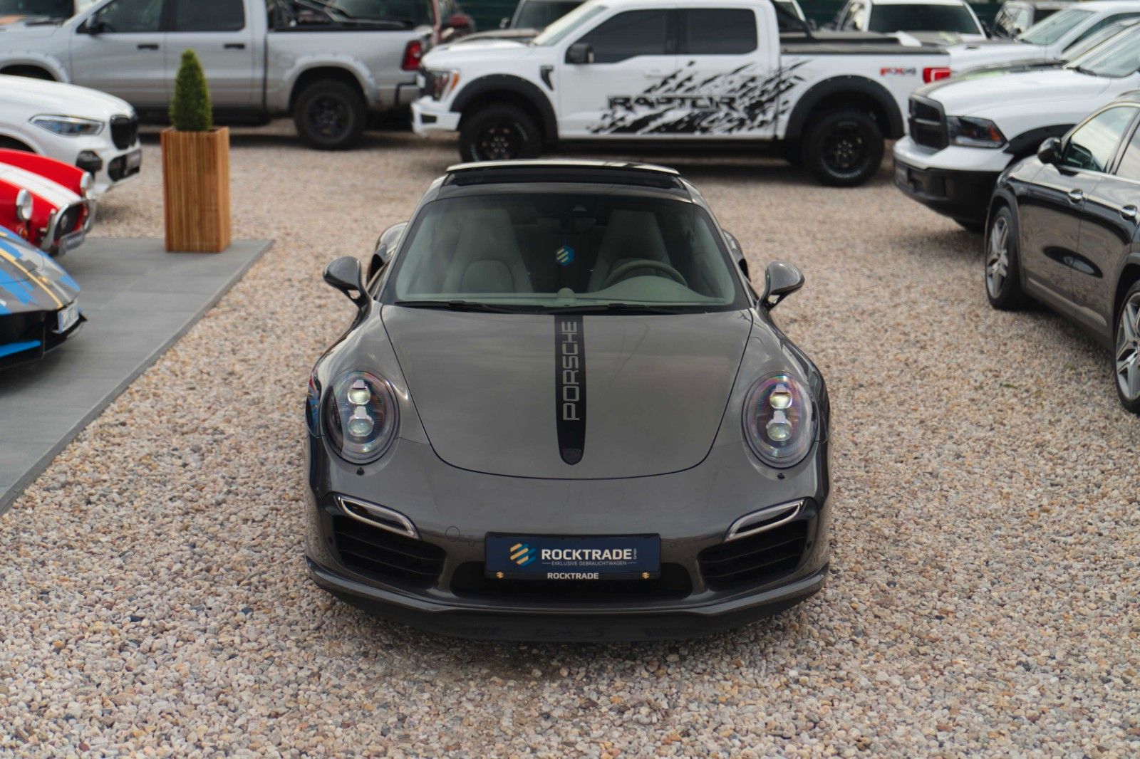 Fahrzeugabbildung Porsche 991 911 Turbo S Coupe Chrono+ | Ceramic | Carbon
