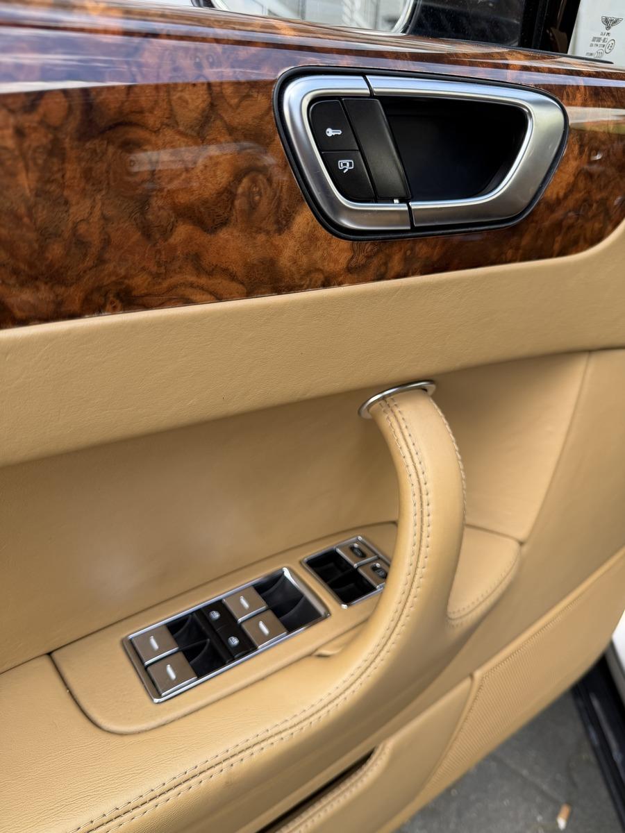 Bentley Continental Flying Spur W12 ACC/ 1 Hand