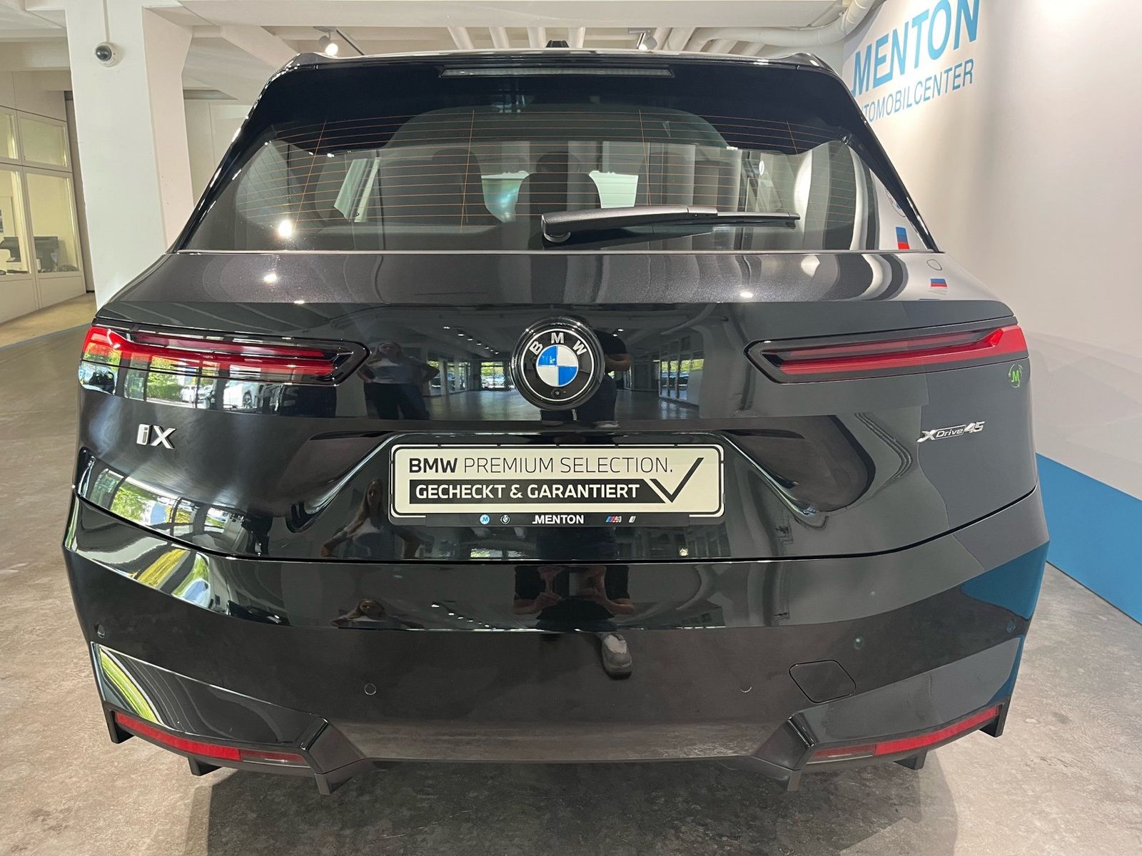 BMW iX xDrive45 20 AHK LiveCock. Headup Isofix foto 5