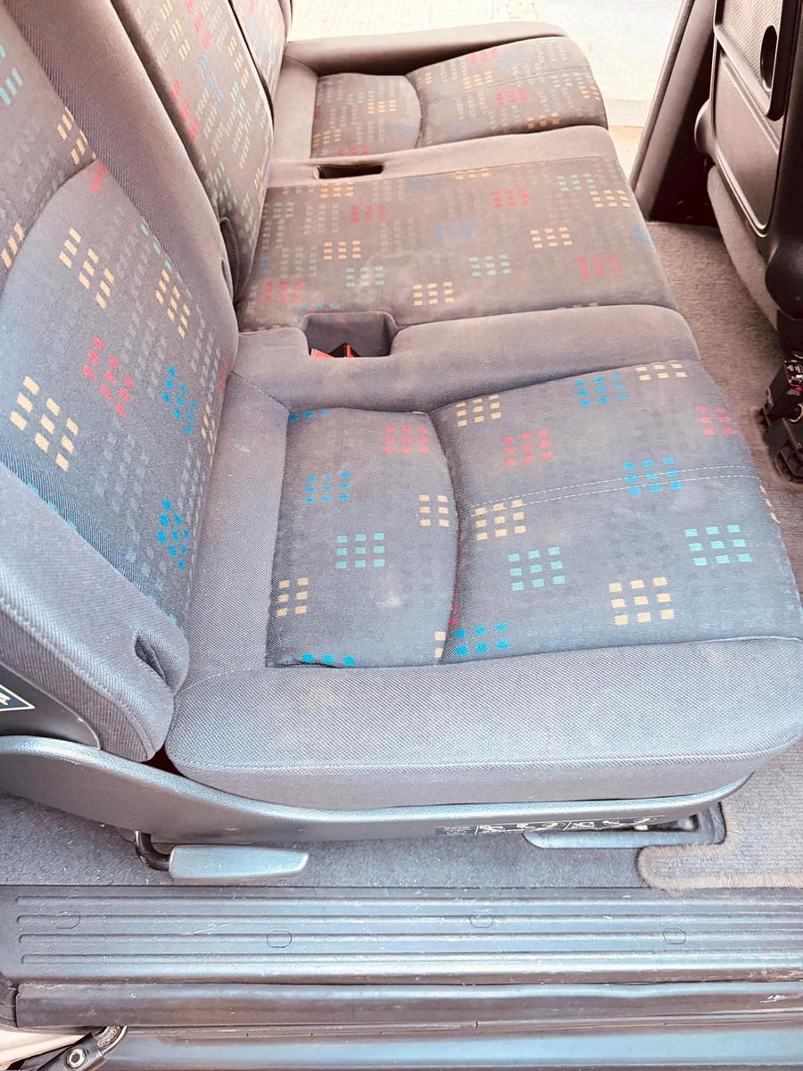 Mercedes-Benz Vaneo 2005 — interior