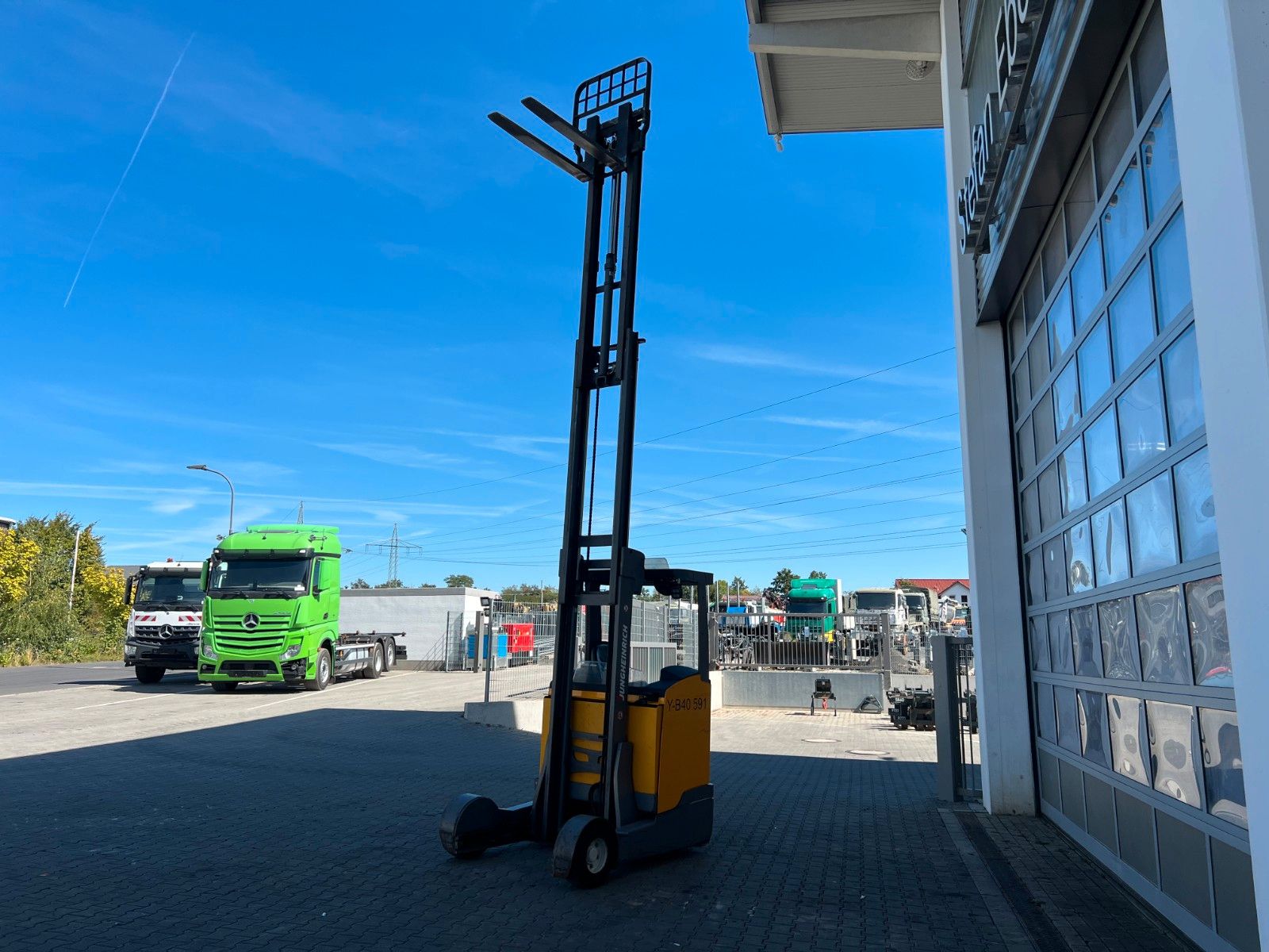 Fahrzeugabbildung Jungheinrich ETV C16 / Triplex 5.72m / SS / nur 2.836h / 2016