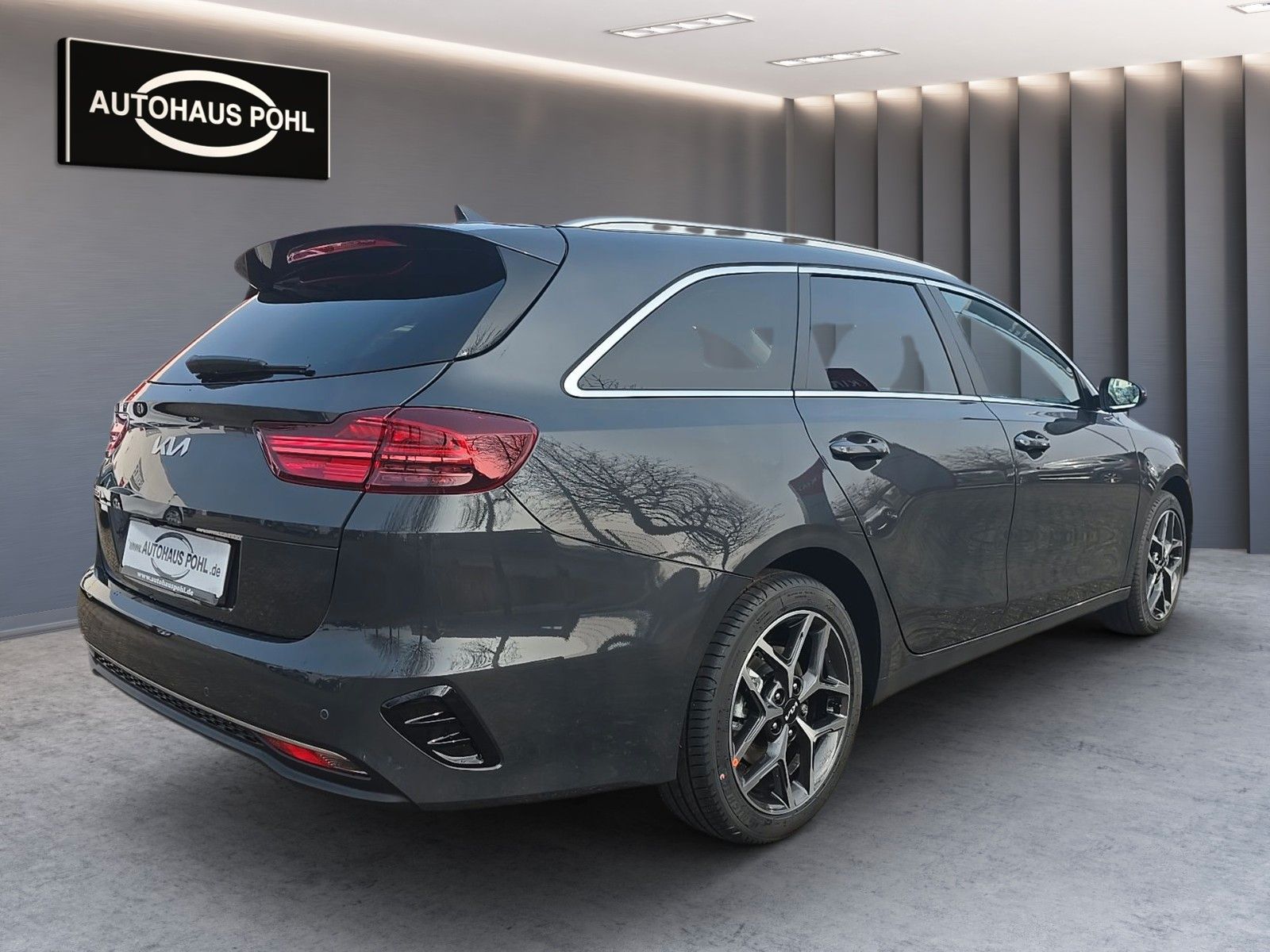 Fahrzeugabbildung Kia CEED_SW 1.0T 100 ULTIMATE STY JBL