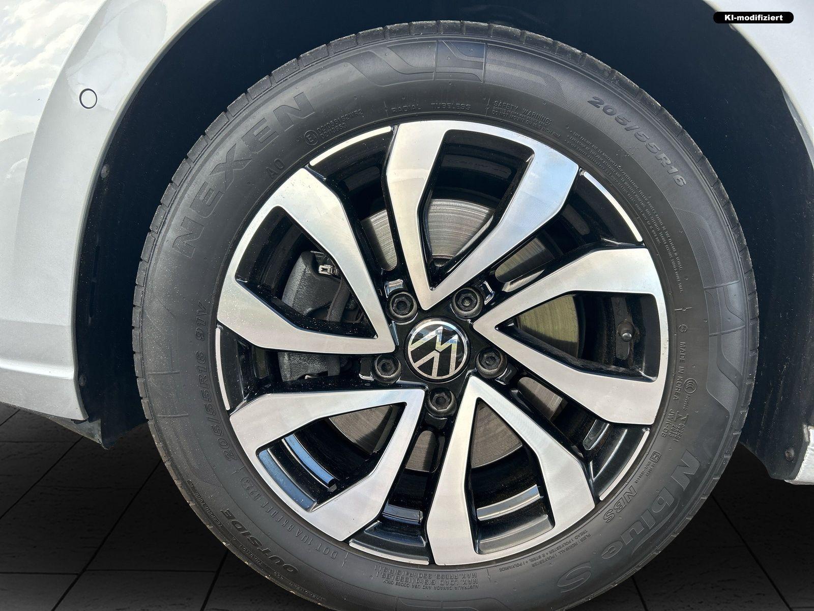 Volkswagen Golf VIII Variant 2.0 TDI Active DSG+LED+NAVI, миниатюра 6