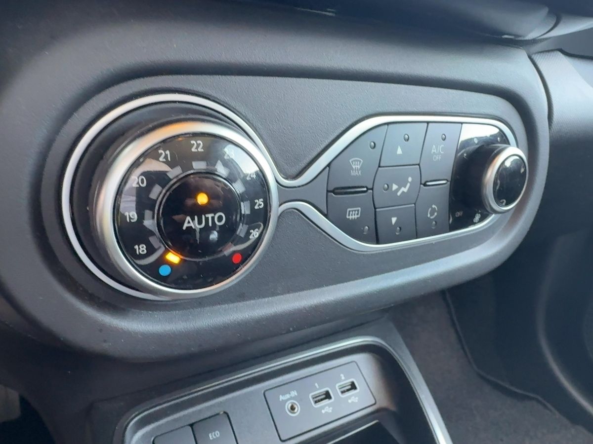 Fahrzeugabbildung Renault Twingo E-TECH 100% el. URBAN NIGHT SHZ KAM NAVI