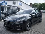 Hyundai i30 Trend 1.6 CRDi ACC NAVI SHZG PDC R-CAM - Hyundai i30 Unfallwagen