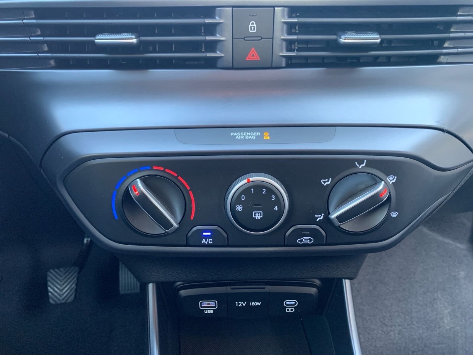 Fahrzeugabbildung Hyundai i20 1.2 Select Funktions Paket Navi