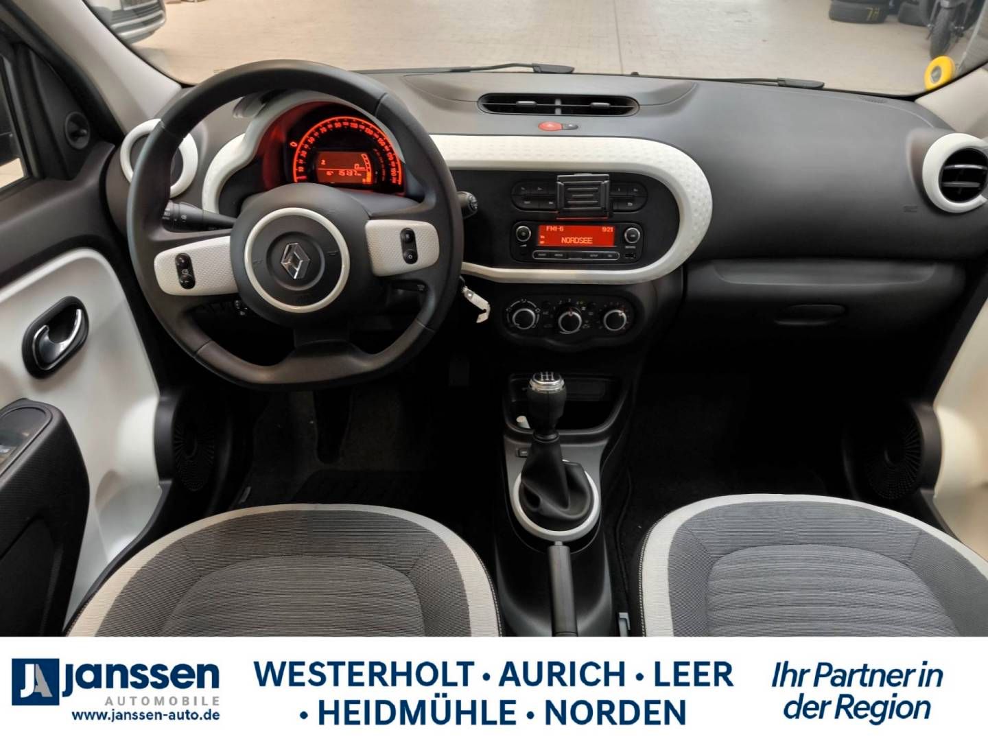 Fahrzeugabbildung Renault TWINGO LIMITED SCe 65 Start & Stop