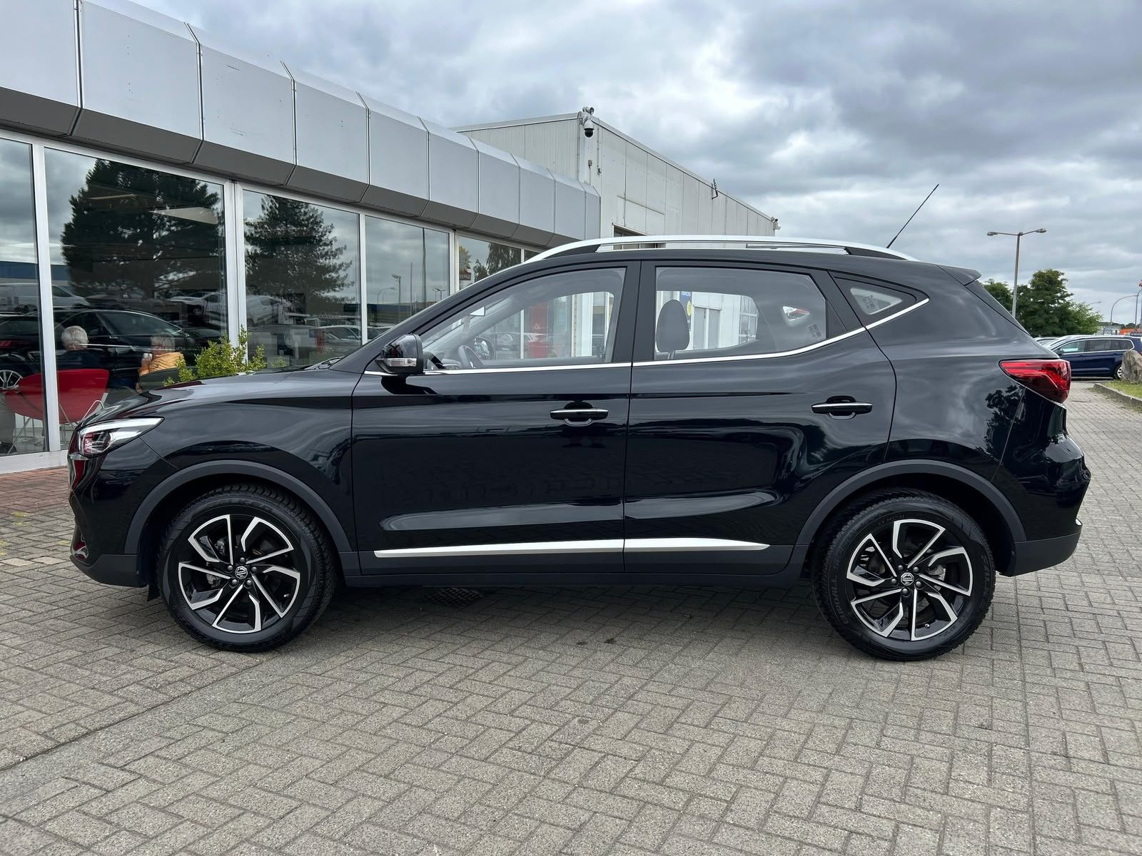 MG ZS