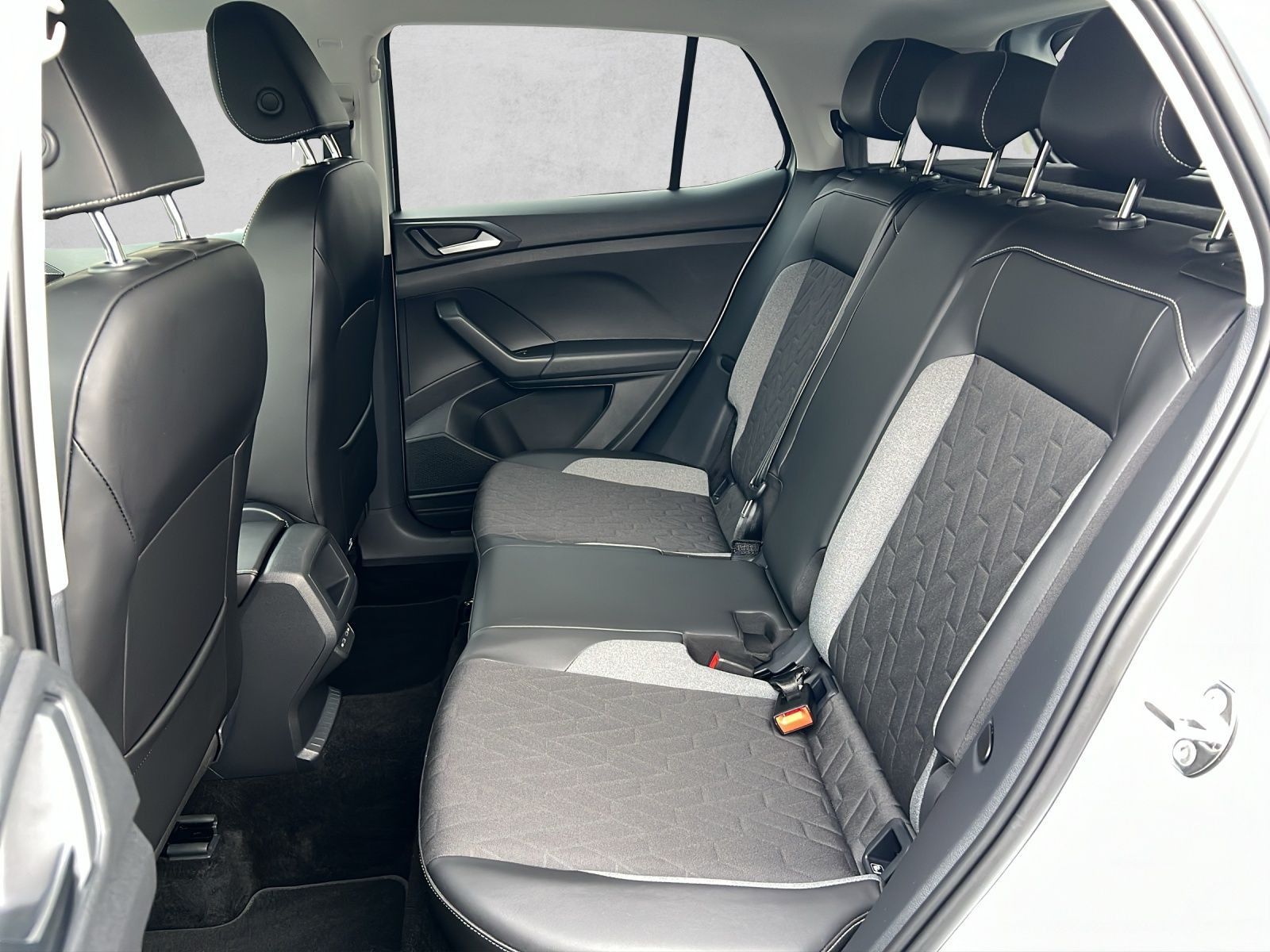 Volkswagen T-Cross - Bild 21