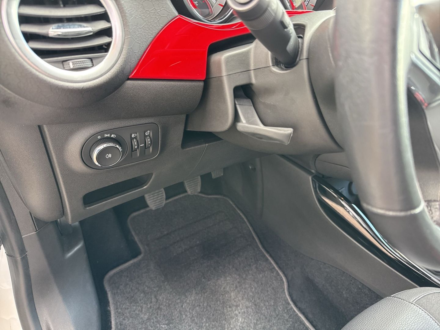 Fahrzeugabbildung Opel Adam Unlimited 1.4 Klimaautom SHZ LenkradHZG Tem