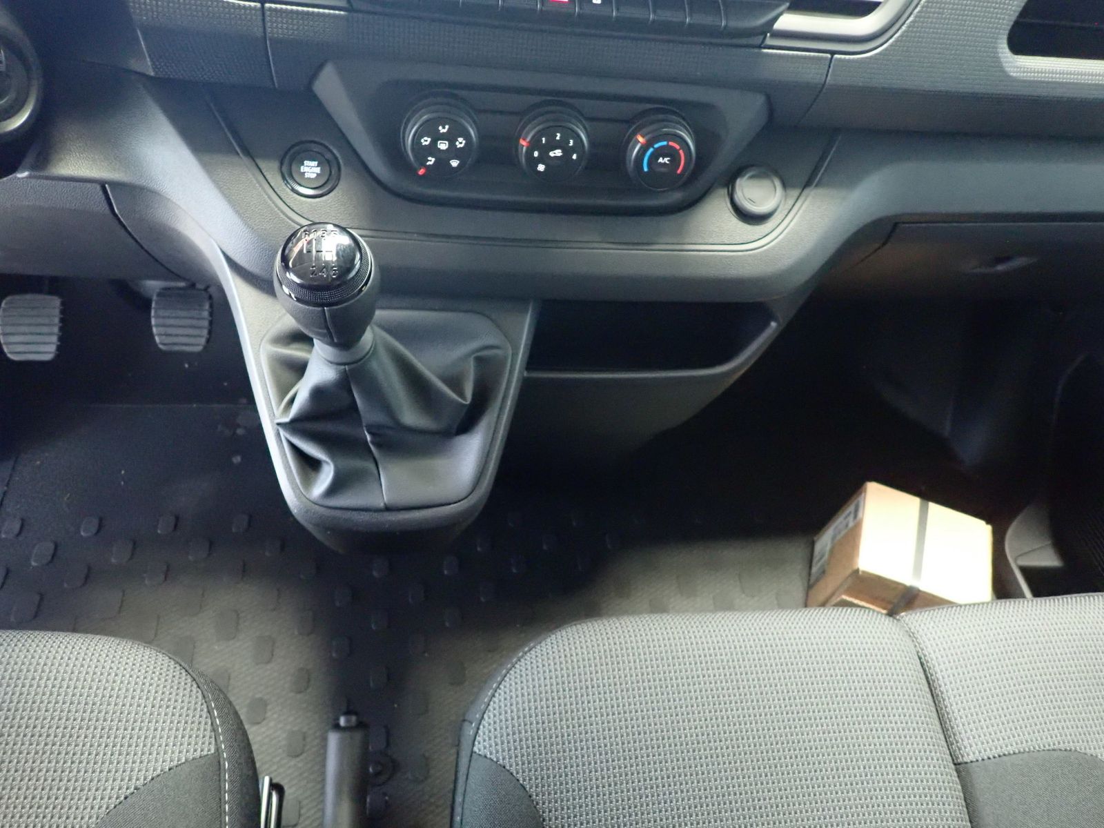 Fahrzeugabbildung Renault Trafic Lkw Komfort L1H1 3,0t Blue dCi 130 MY25