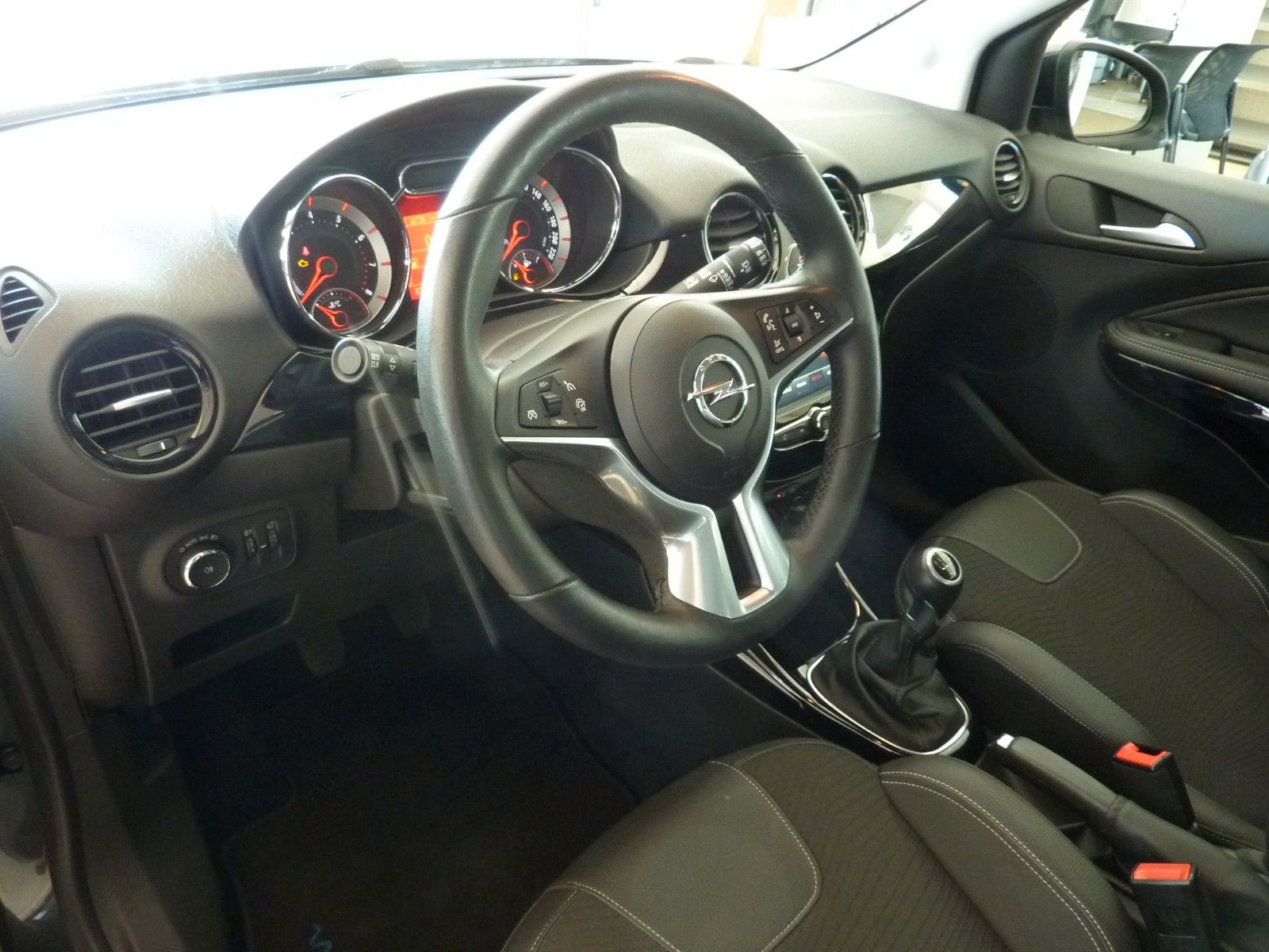Fahrzeugabbildung Opel Adam JAM 1.4  S/S, AC, BC, LHZ, PDC, SHZ
