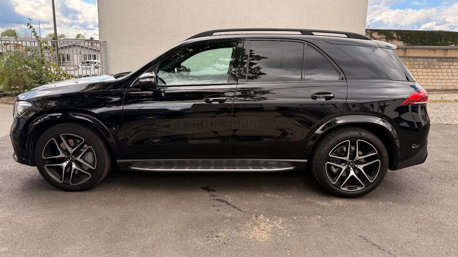 Fahrzeugabbildung Mercedes-Benz GLE 53 AMG GLE -Klasse GLE 53 AMG 4Matic+