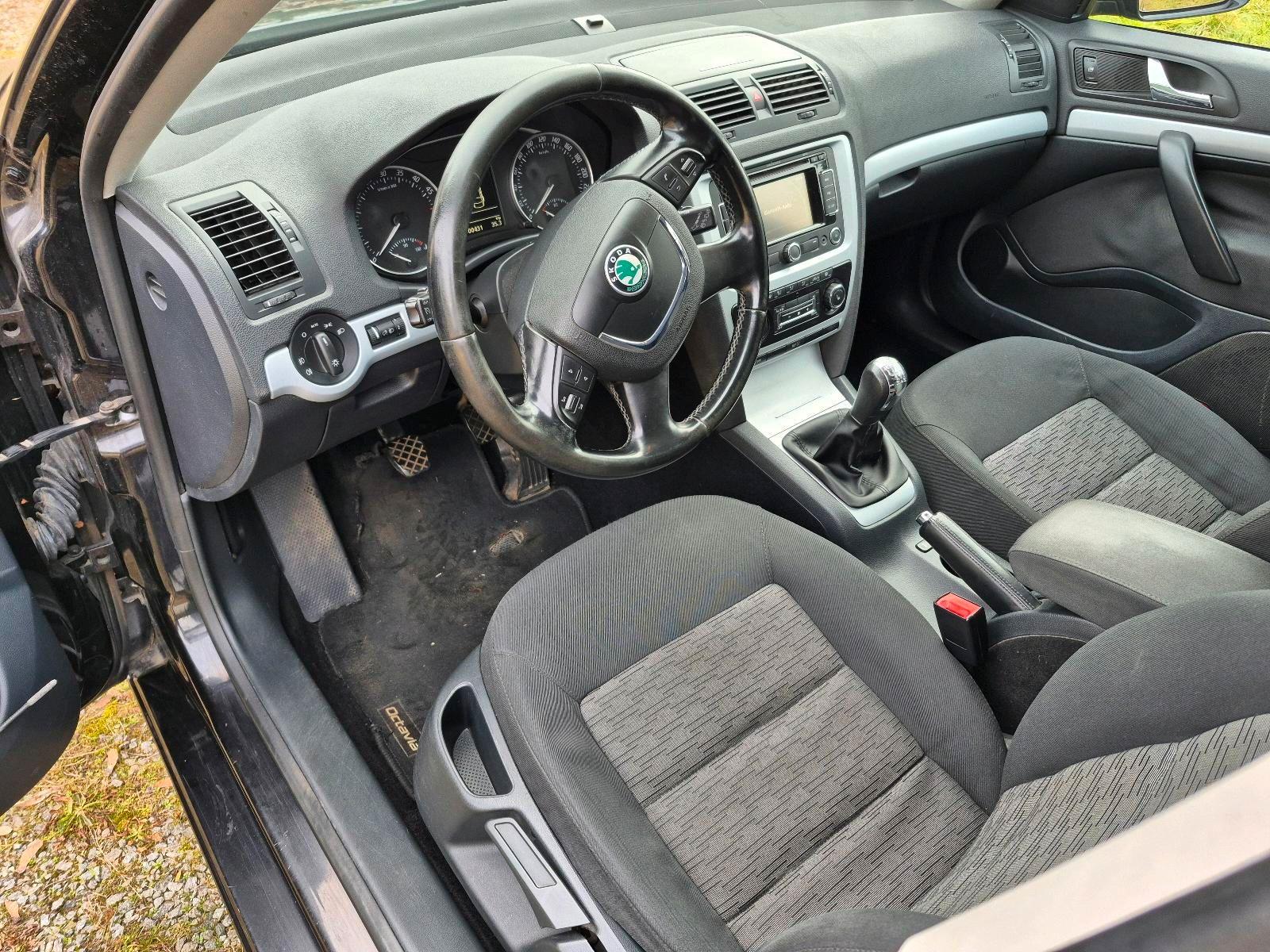 Skoda Octavia 2010 — photo 8