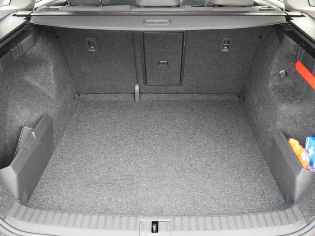 Skoda Enyaq 60 Loft LED Navi ACC Kamera Sitzheizung