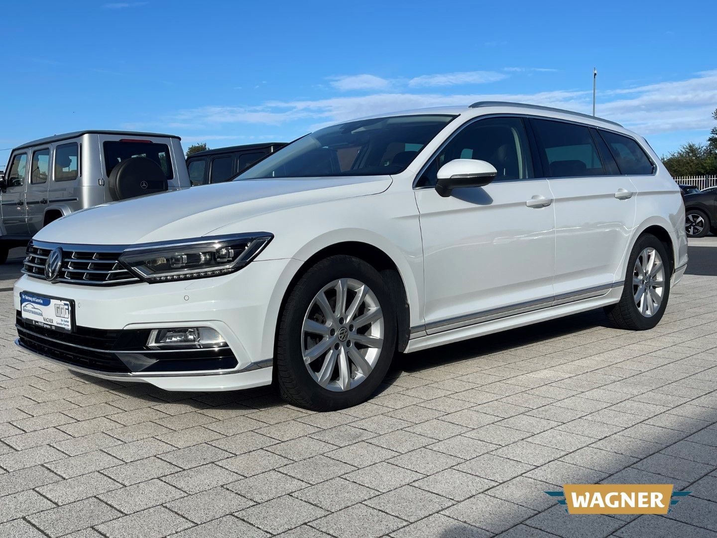 Fahrzeugabbildung Volkswagen Passat Variant R-Line Highline 1.8 TSI