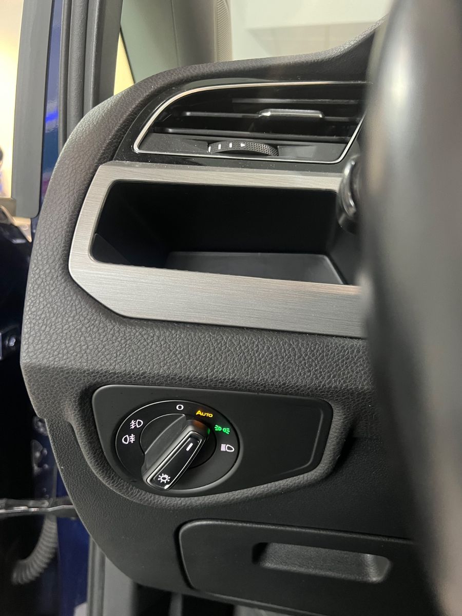 Fahrzeugabbildung Volkswagen Touran Comfortline 2.0TDI DSG ACC*NAVI*ALCANTARA