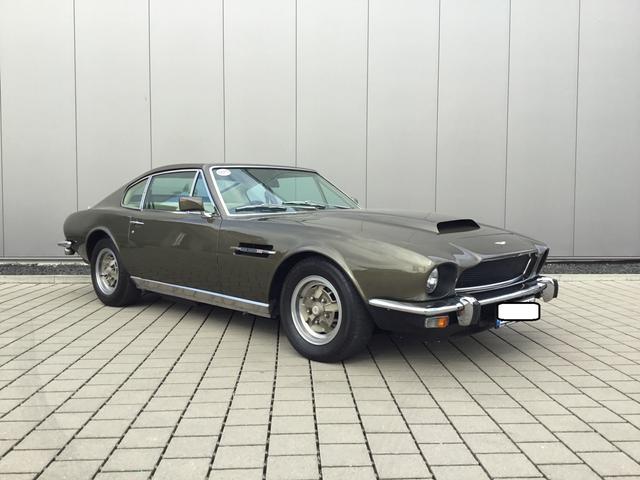 Aston Martin V8 Coupe