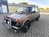 Lada Niva Taiga 5-trg. LANG 4x4 Klima Dotz A/T LED - Lada Taiga: Allradantrieb