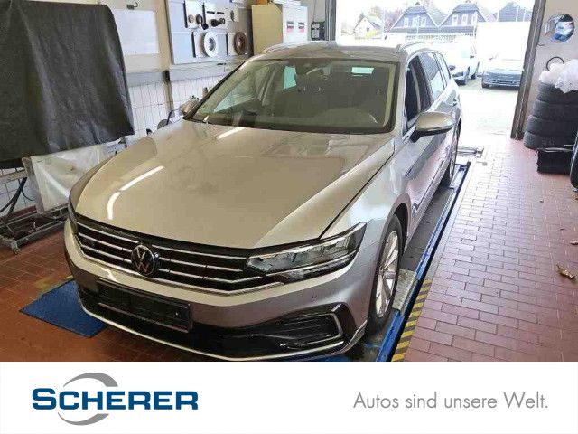 Volkswagen Passat Variant - Bild 1