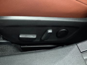 Mazda 3 Lim. 5-trg. Nagisa LED Navi Kamera SH