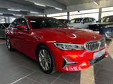 BMW 330 e Lim. Luxury Line 3D+HuD+Laser+Dashcam uvm. - rote BMW 330