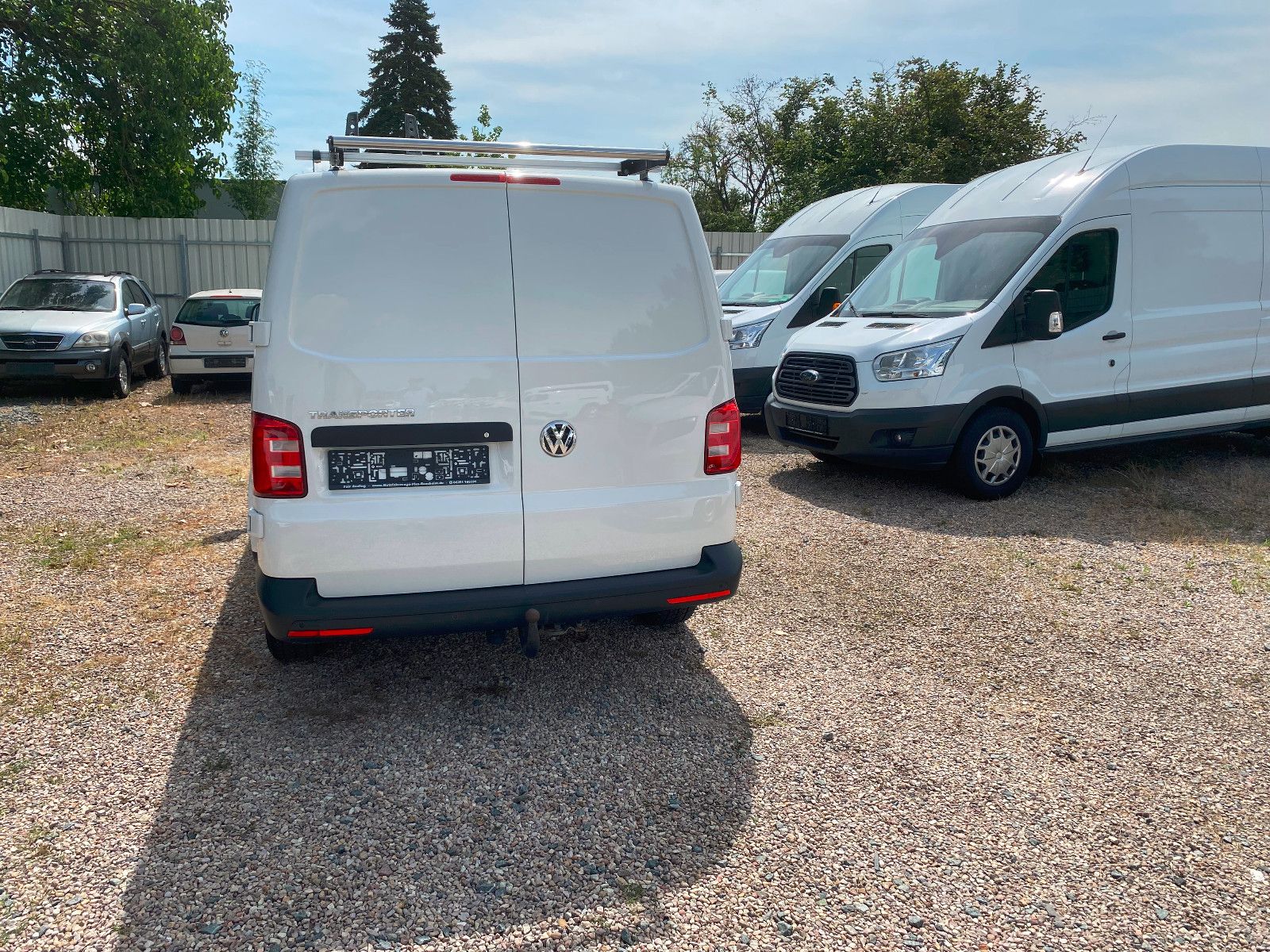 Fahrzeugabbildung Volkswagen T6TransporterKasten lang,AHK,REGALE,StH,67781Km